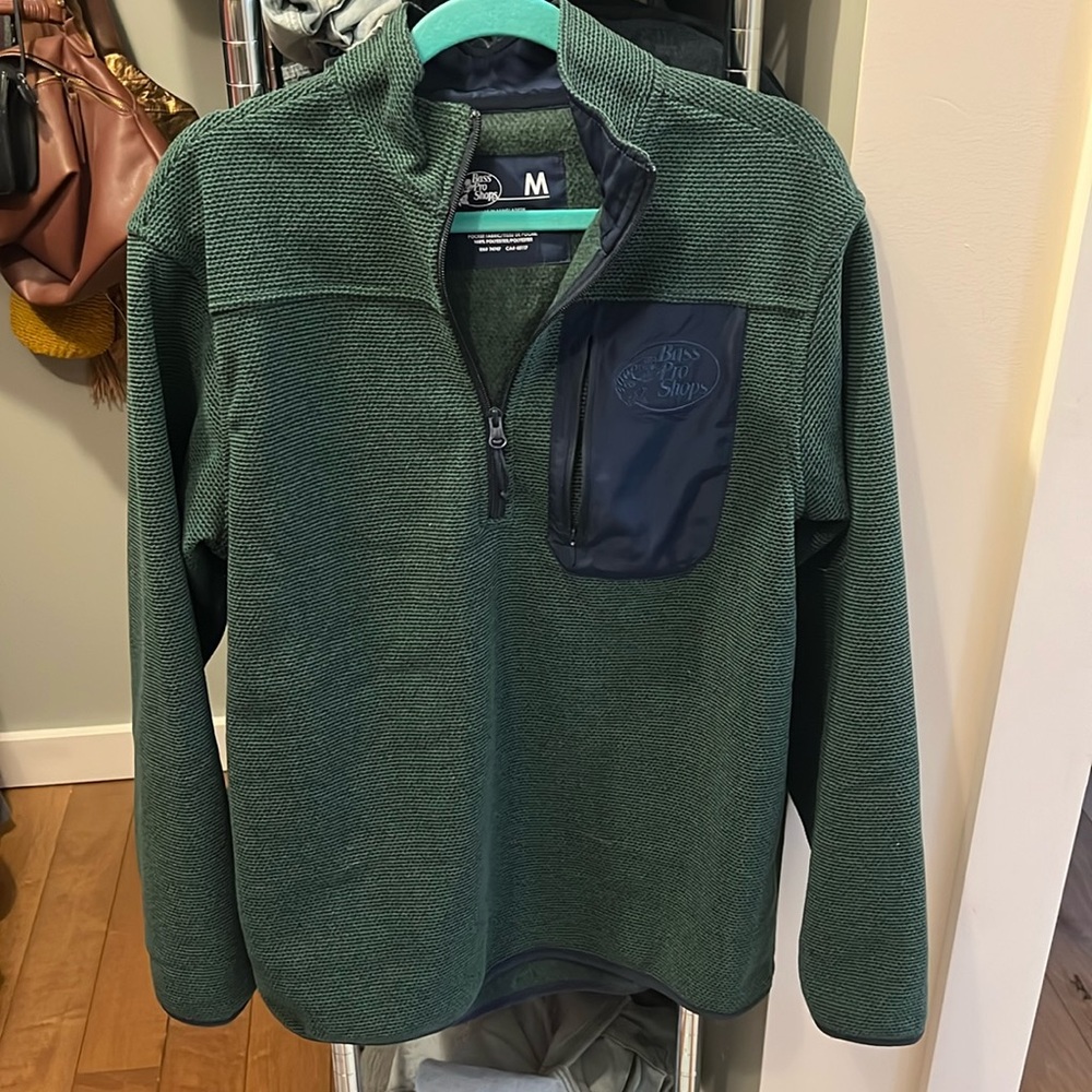 Bass Pro Shops Pullover